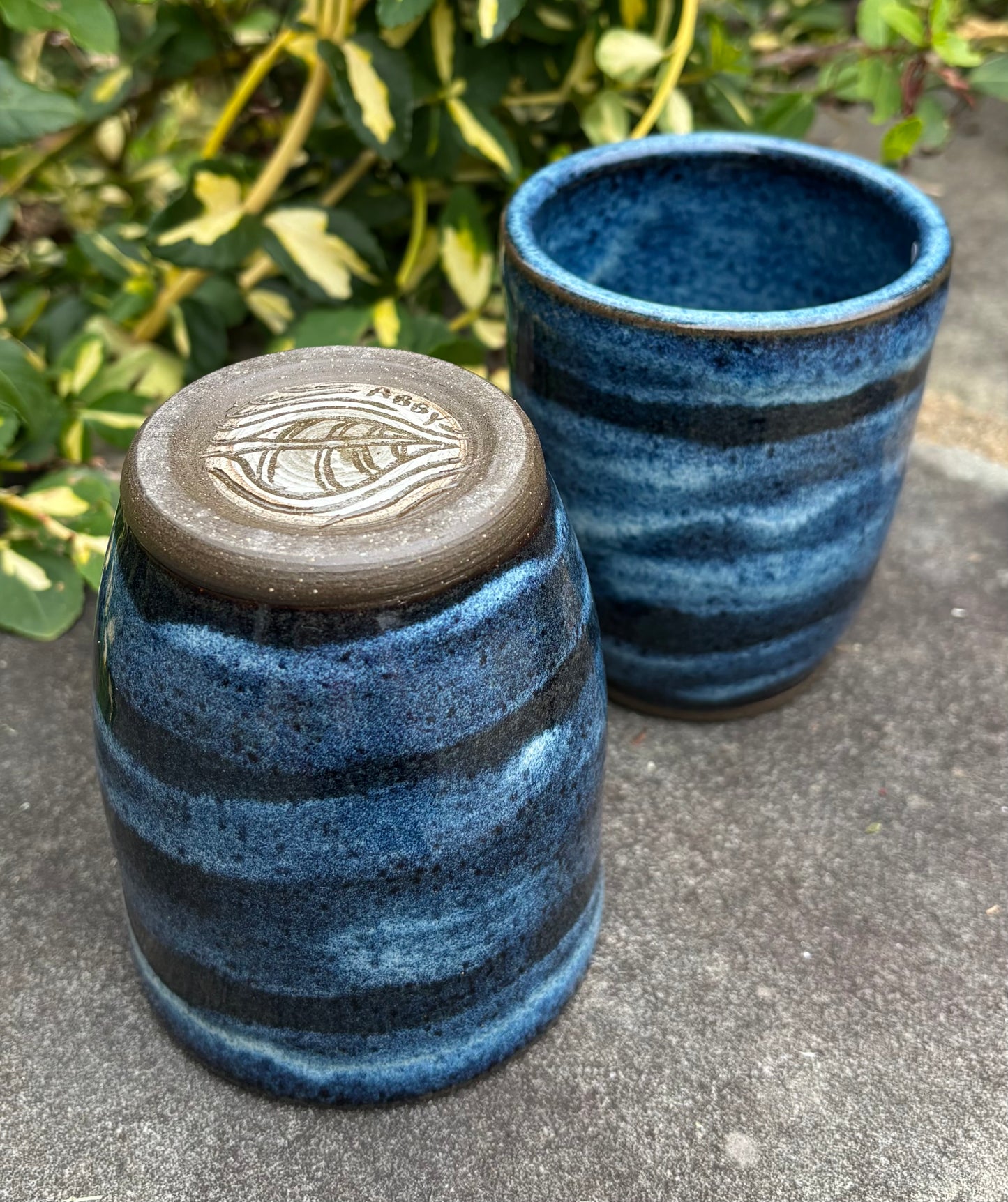 Handleless Striped Blue Cup 10oz