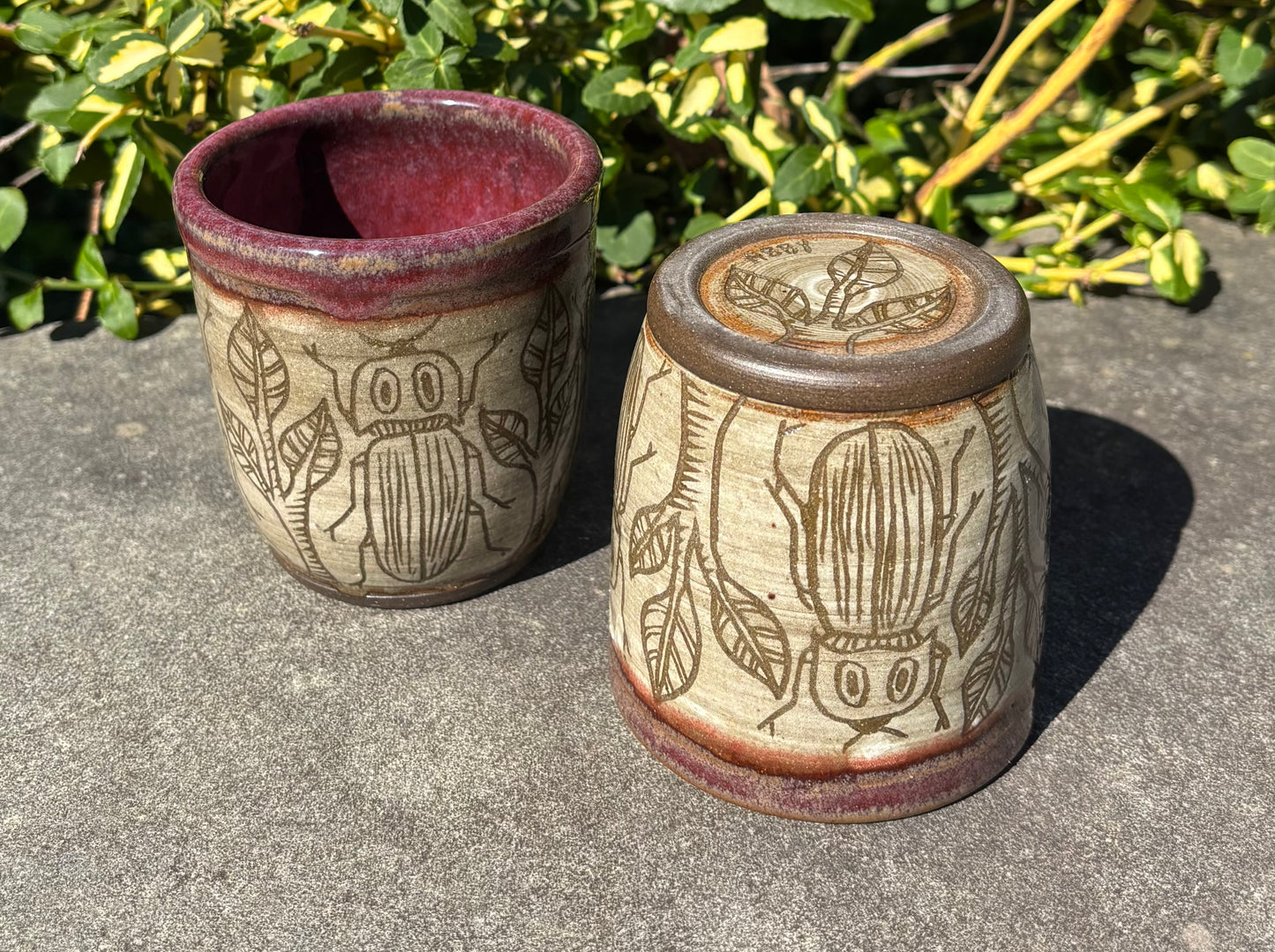 Red Handleless Carved Click Beetle Cup 9oz