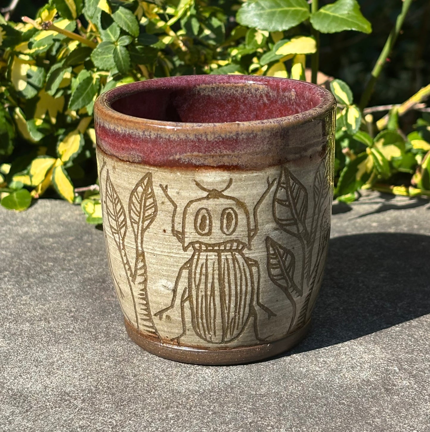 Red Handleless Carved Click Beetle Cup 9oz