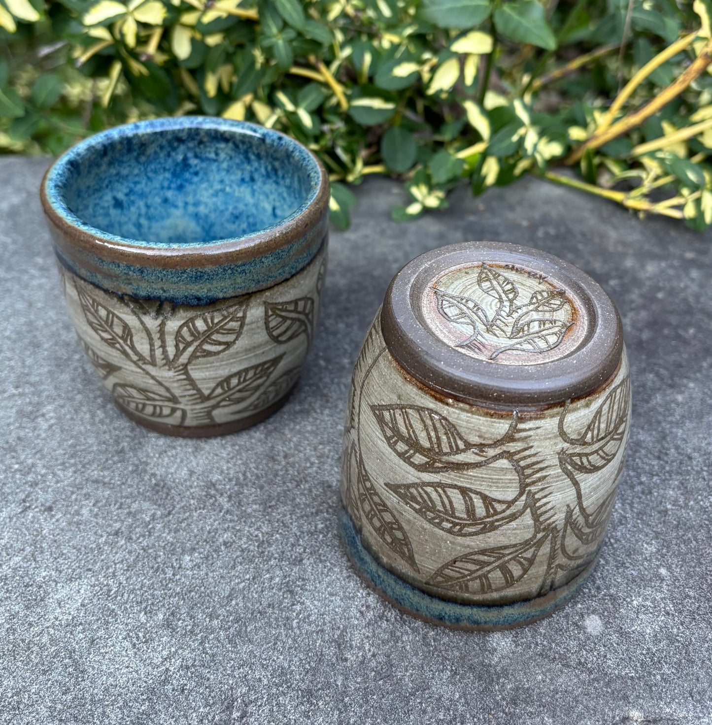 Blue Handleless Carved Tree Cup 8oz