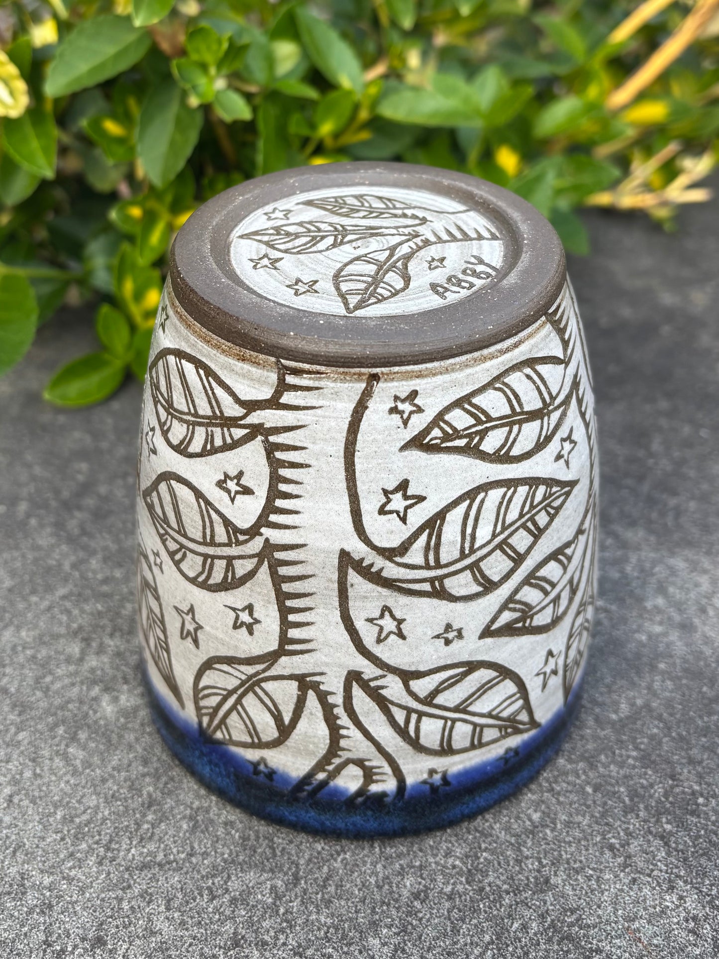 Carved Handleless Tree Mug 12oz