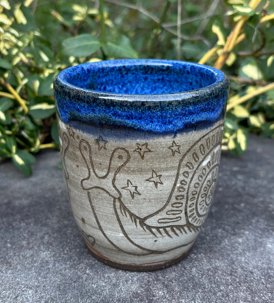Blue Handleless Carved Snail Cup 12oz