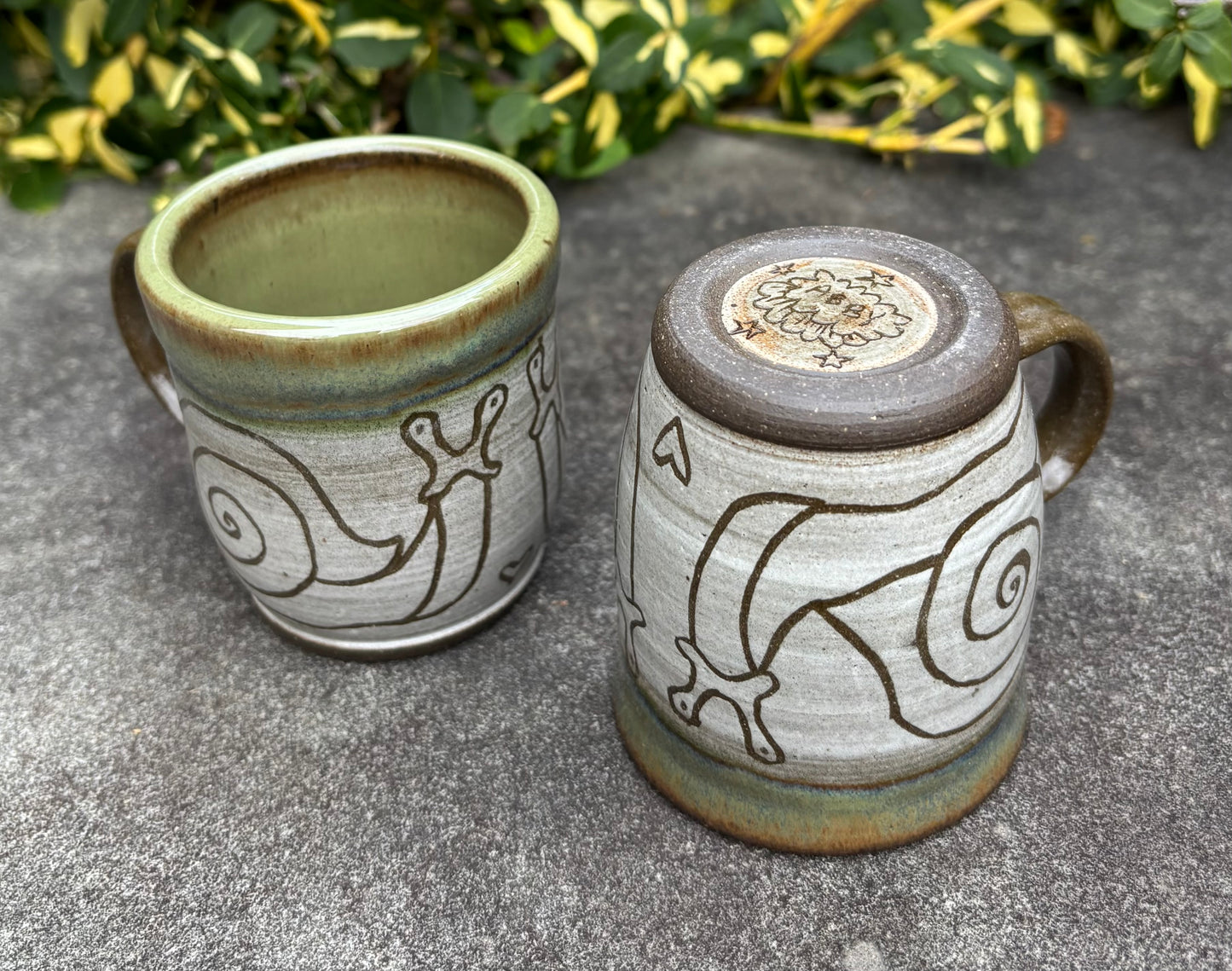 Small Carved Snail Mug 4oz