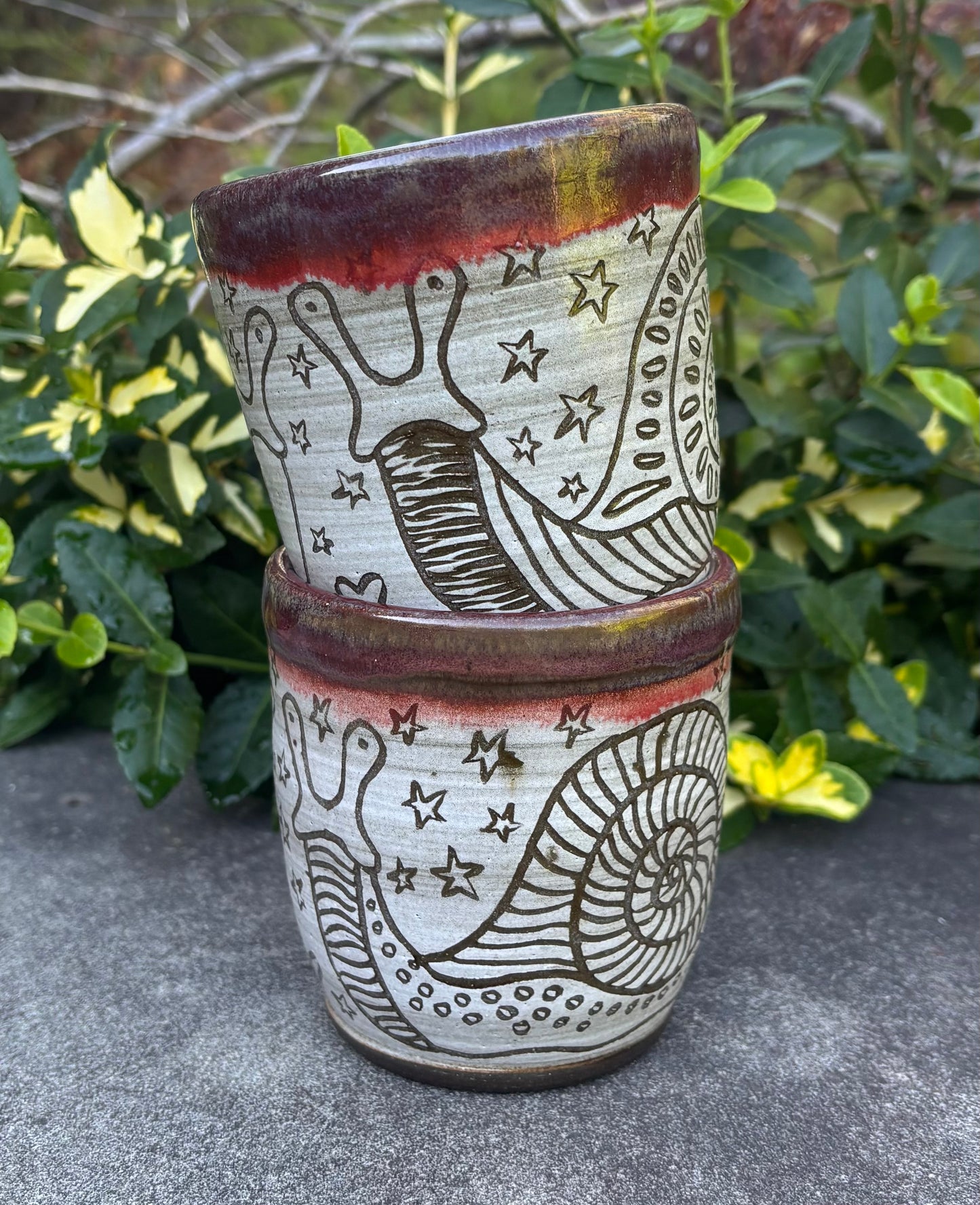 Red Carved Handleless Snail Love Mug 11oz